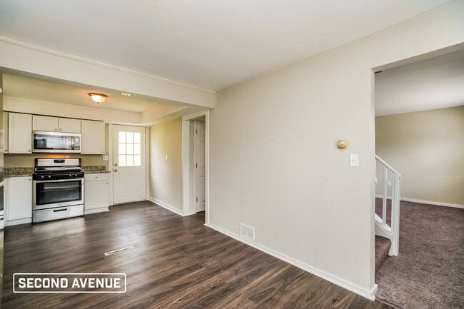 Photo - 1147 Logan Rd