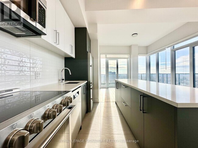 Photo - 2525 Bathurst St Unit 1303