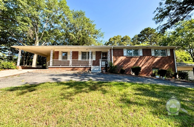 Building Photo - 17 Eula St