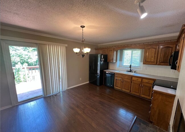 Photo - Coming Soon: Charming Home with Finished Basement & 2-Car Garage – Lee’s Summit