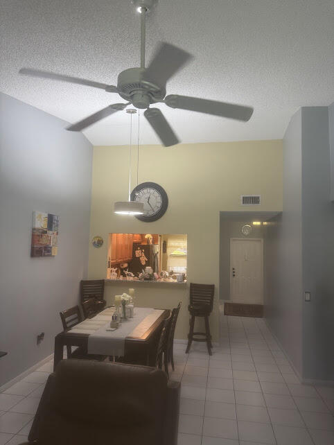 Photo - 7855 Willow Springs Dr Unit 723