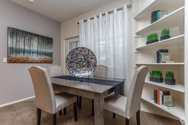 1BR, 1BA - 773 SF