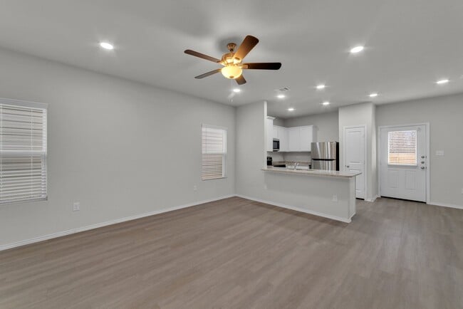 Building Photo - 6734 Summer Fest Drive-$500 off 1st FULL MONTHS RENT!!! Call for Details