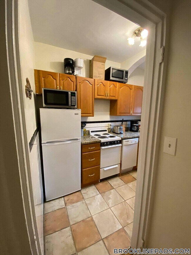 Photo - 50 Babcock St Unit 7