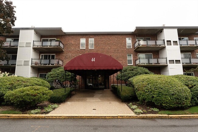 Photo - 44 Broadlawn Park Unit 20