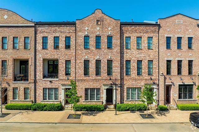Building Photo - 751 S Cesar Chavez Blvd Rental