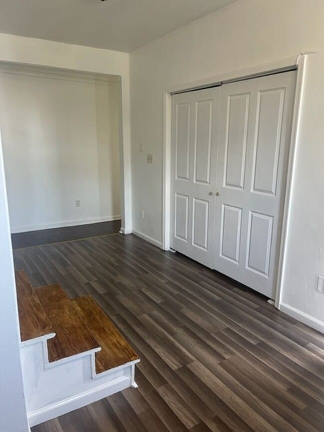 Photo - FOR RENT WILLOUBHY AREA!