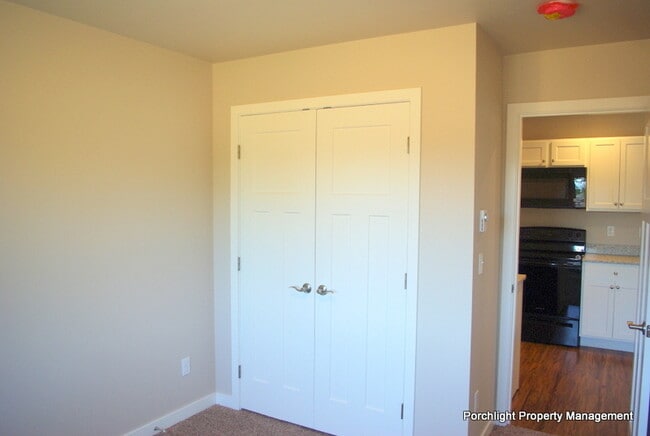 Photo - 2005 Aaron Dr