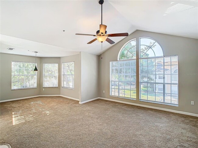 Photo - 665 Youngstown Pkwy Unit 262