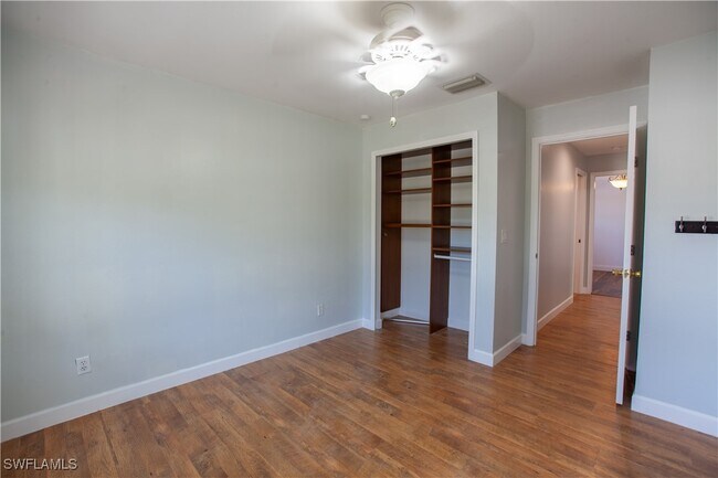 Photo - 9511 Cypress Dr N