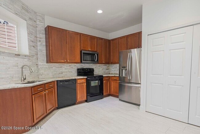 3701 Titanic Cir