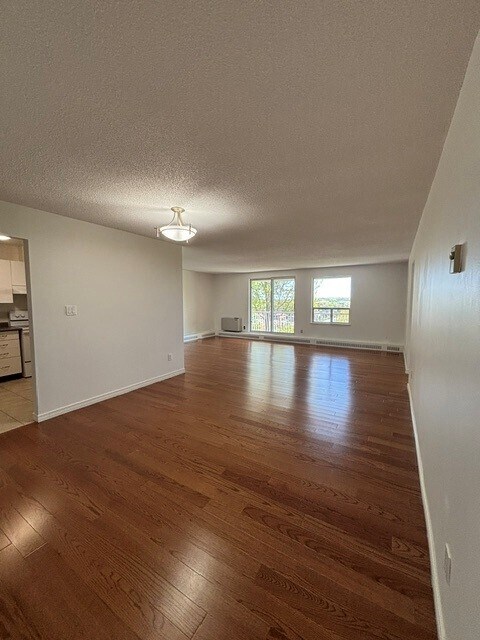 Photo - Greenvale Village Building F,G, Garden Homes