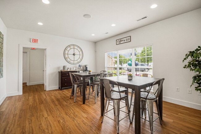 Photo - Aventura at Richmond