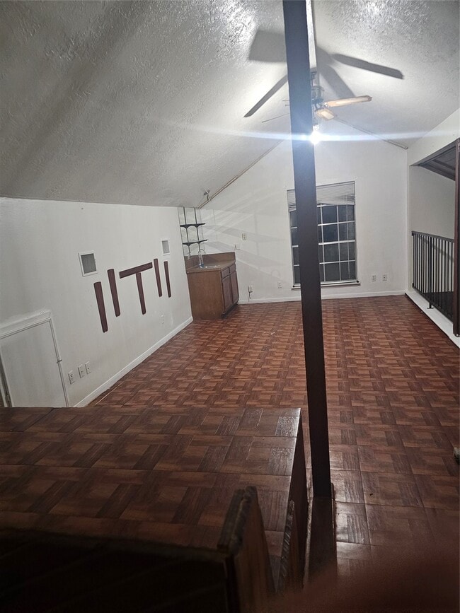 Photo - 4011 Alshire Dr