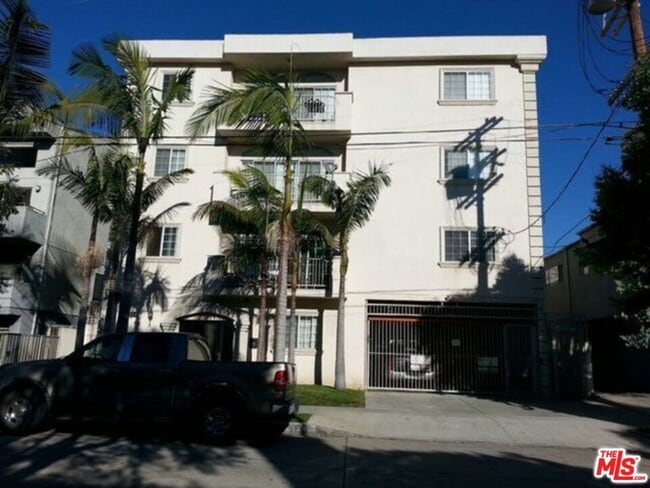 Building Photo - 2114 Colby Ave Rental