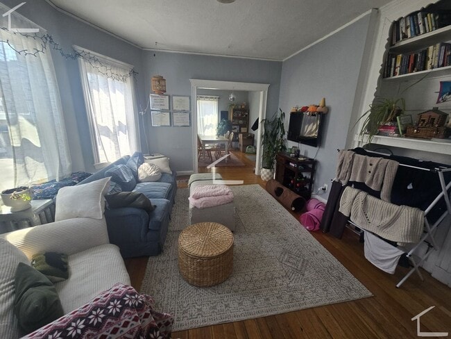 Photo - Huge 3 bed 1 bath in Brighton.... Sept 1st Move in!!