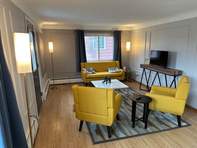 Photo - 636 N 54th St Unit Story Hill Upper Flat