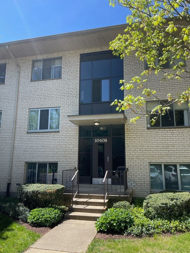 Building Photo - 10408 Rockville Pike