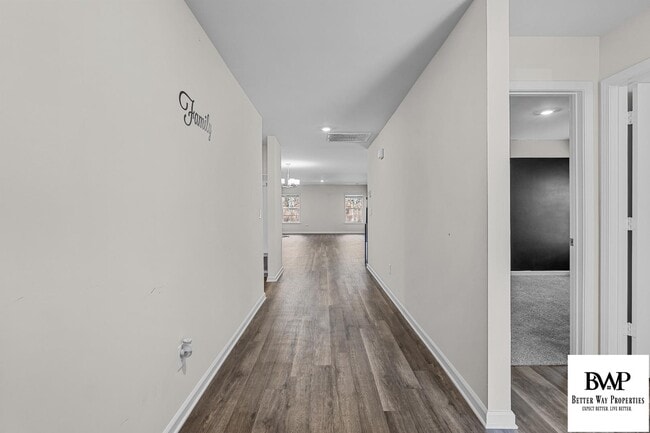 Photo - 737 Wimbee Ct