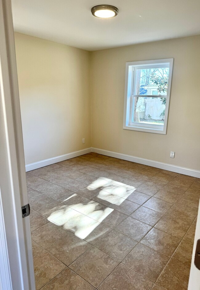 Photo - 31 Perry Ln Unidad New 2 Bedroom Apartment