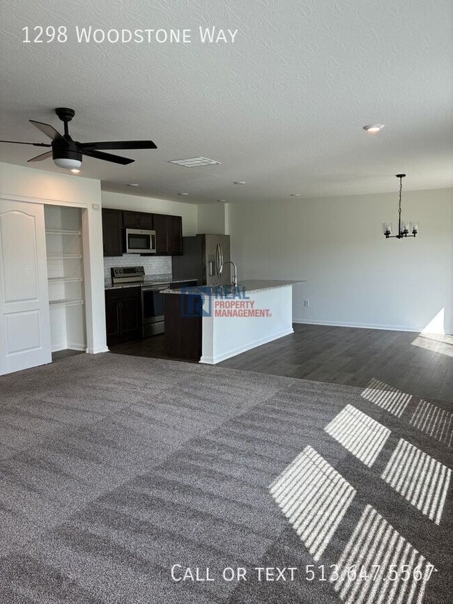 Photo - 1298 Woodstone Wy