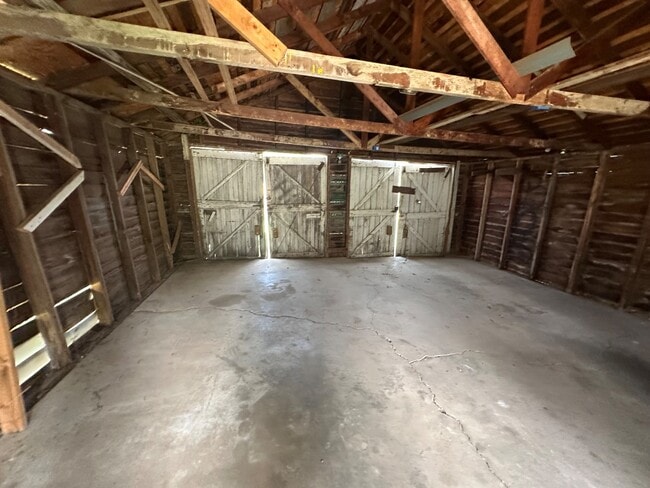 Photo - 728 E Ave B