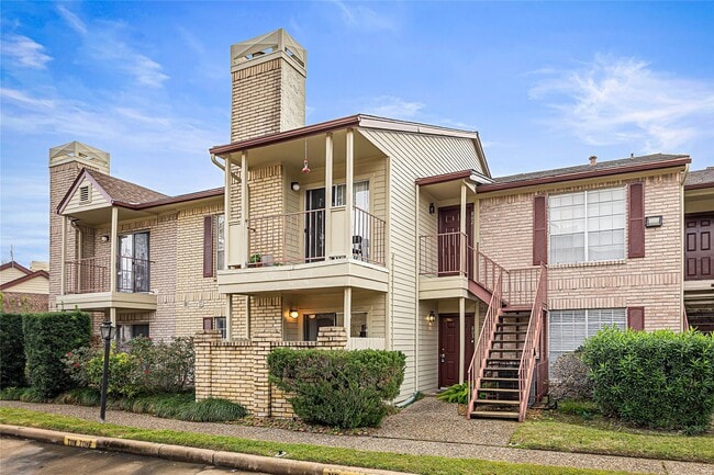 Building Photo - 2120 El Paseo St Unit 803