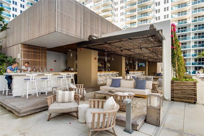 Photo - 2301 Collins Ave Unit 1026