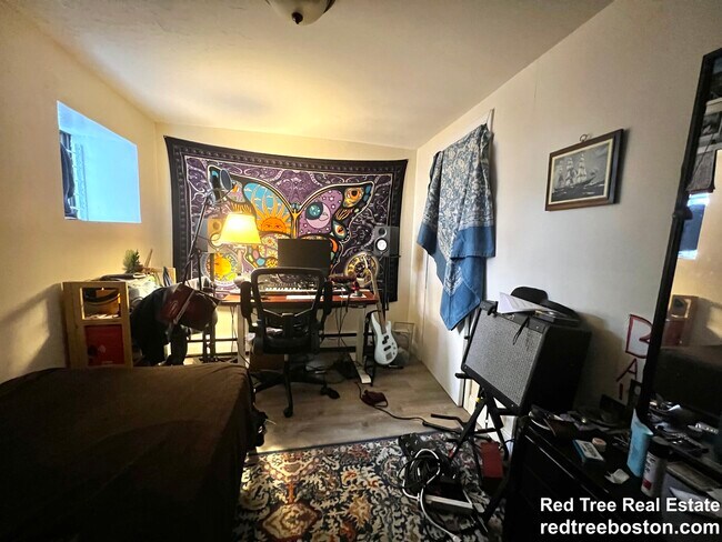 Photo - 19 Brighton Ave Unit A