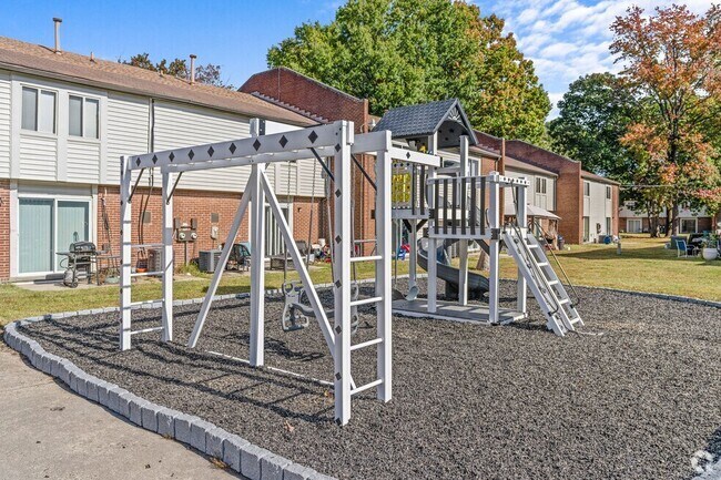 Building Photo - Timbers Townhomes