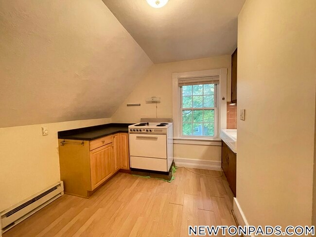 Photo - 256 Lowell Ave Unit 2