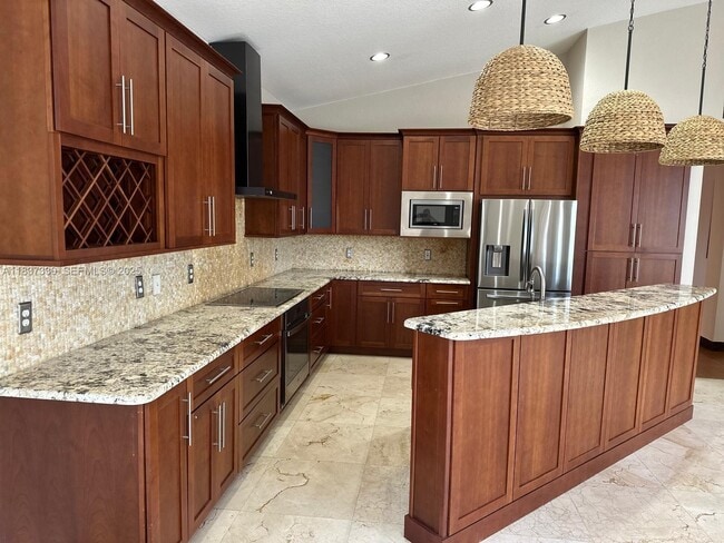 Photo - 18580 SW 44th St