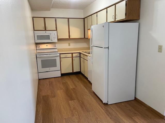 Photo - 1427 Aber Ave