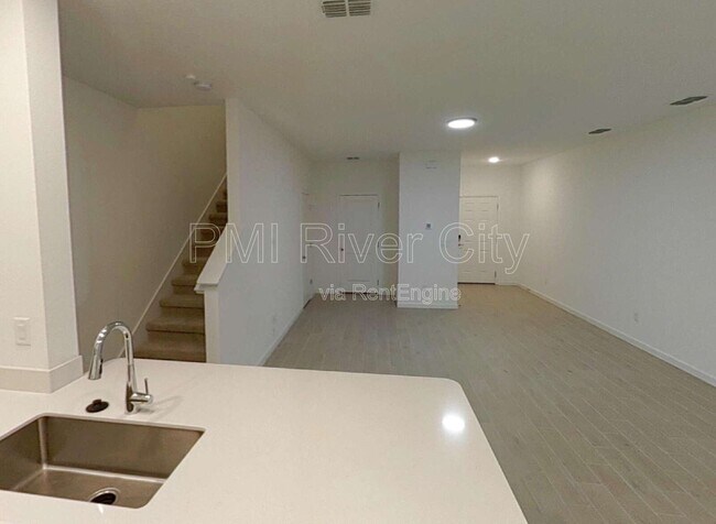 Photo - 347 Belfort Ct