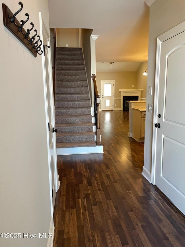 Photo - 1673 Cambria Dr
