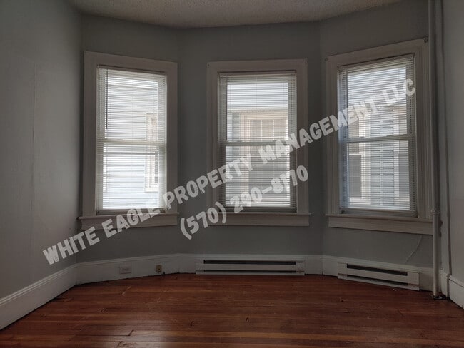 Photo - 915 W Elm St Unit #1