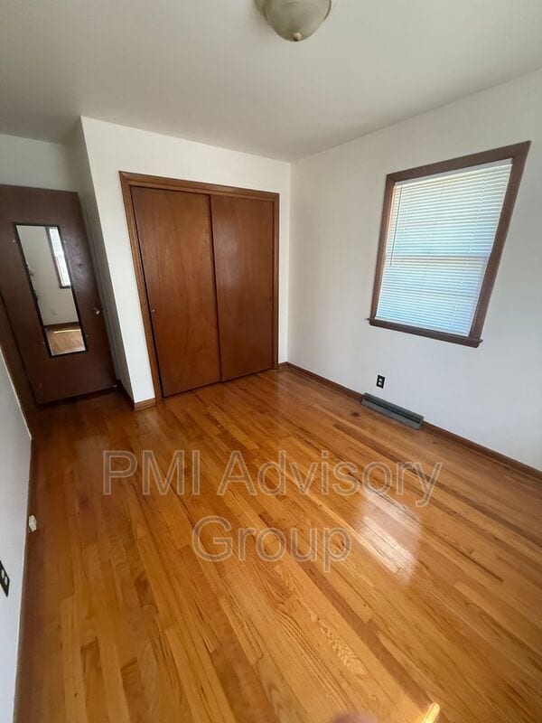 Photo - 1327 NE Winfield Ave