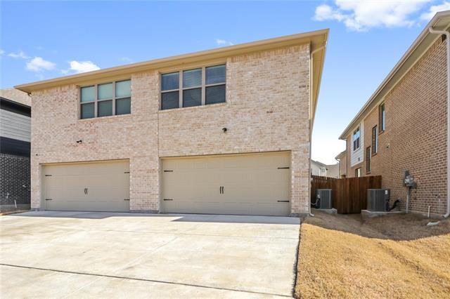 Photo - 6717 Glimfeather Dr