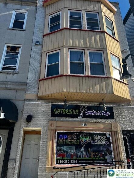 Building Photo - 139 N 7th St Unit 3RD FL Rental
