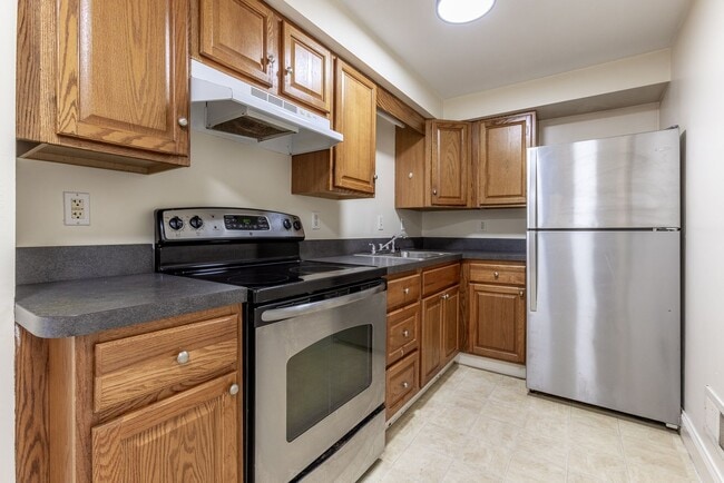 Photo - 182 W Warrington Ave Unit Apt 1