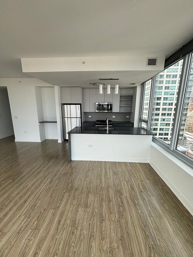701 S Wells St Unit 1806