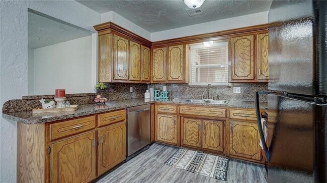 Photo - 4 Bed 2 Bath-South Gate Addition of Moore, OK