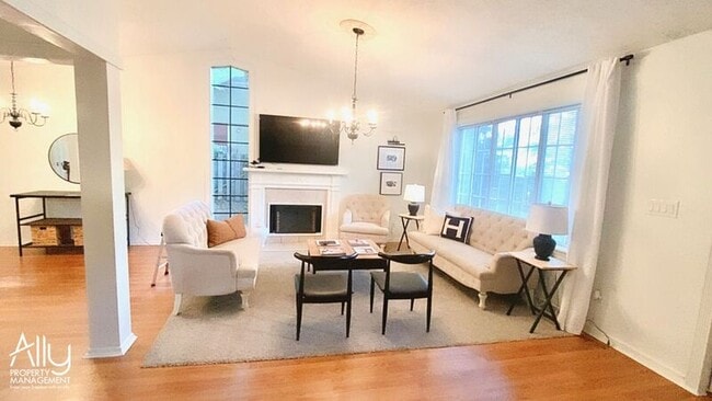 Photo - 512 Woodmont Dr