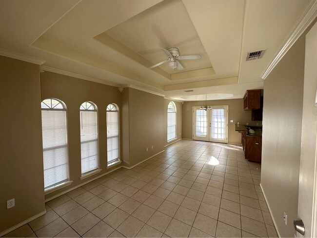 Photo - 3603 S Embassy Ave Unit A