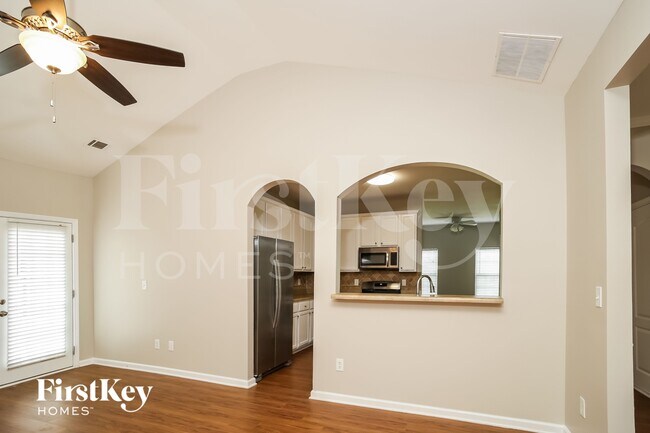 Photo - 23 Hamilton Blvd NW