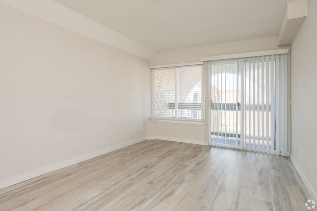 The Oaks Apartments