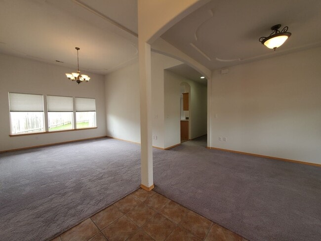 Photo - Beautiful South Richland 3-Bedroom Rambler with Open Floor Plan & Spacious Primary Suite!