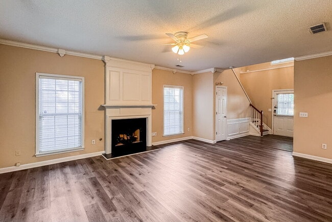 Photo - 4108 Glenaire Way NW