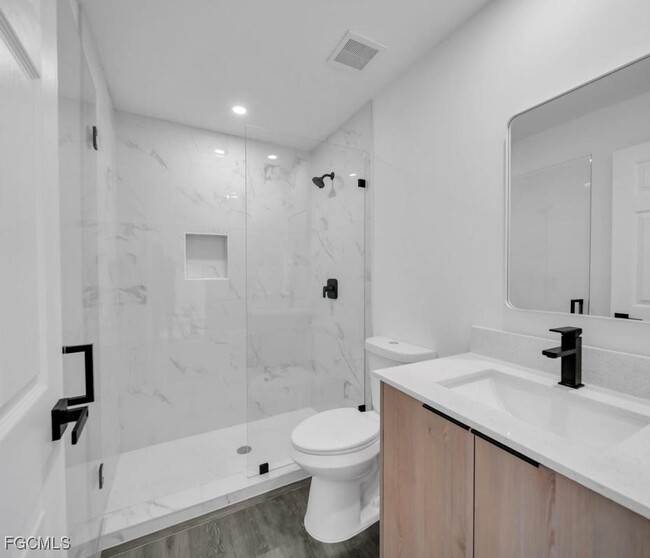 Photo - 382 McArthur Blvd