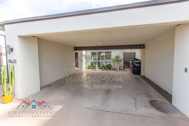 Photo - 8623 E Devonshire Ave